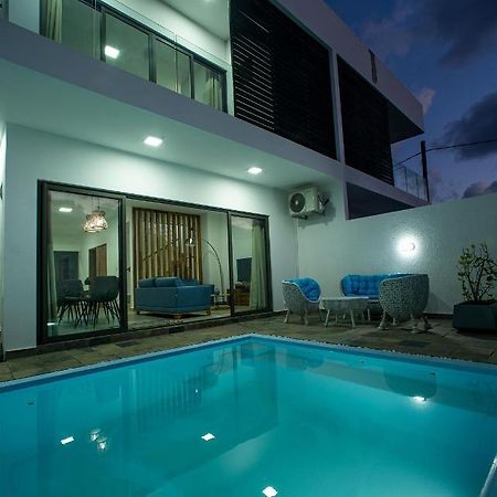 Ocean Blue Villa, Flic-En-Flac Bagian luar foto