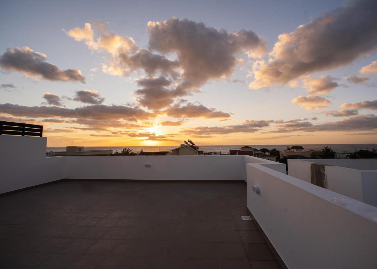 Ocean Blue Villa, Flic-En-Flac Bagian luar foto