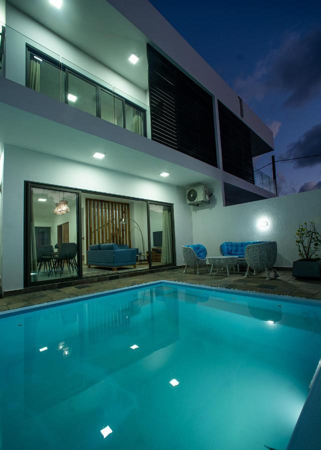 Ocean Blue Villa, Flic-En-Flac Bagian luar foto