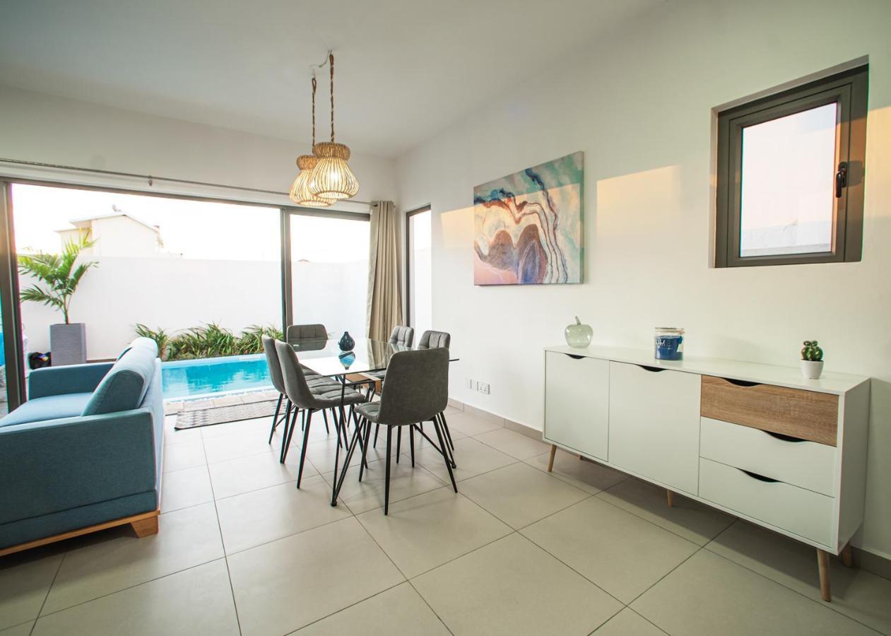 Ocean Blue Villa, Flic-En-Flac Bagian luar foto