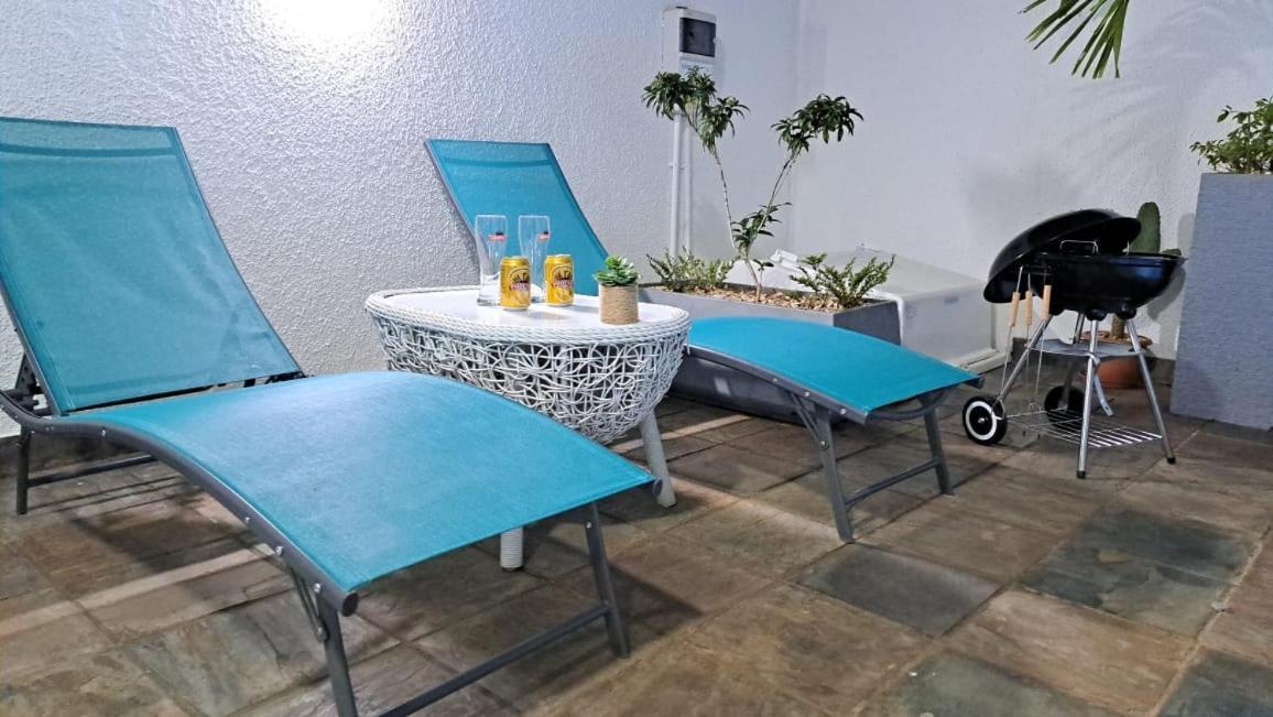 Ocean Blue Villa, Flic-En-Flac Bagian luar foto