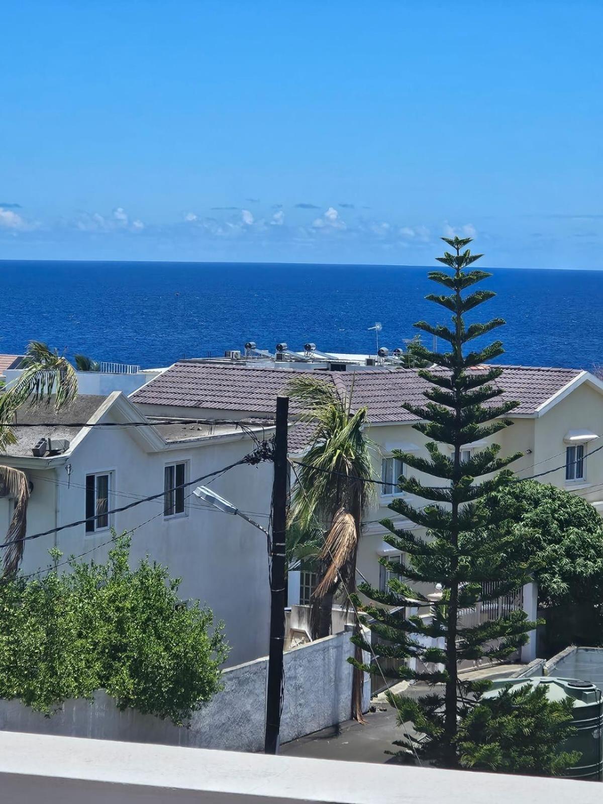 Ocean Blue Villa, Flic-En-Flac Bagian luar foto